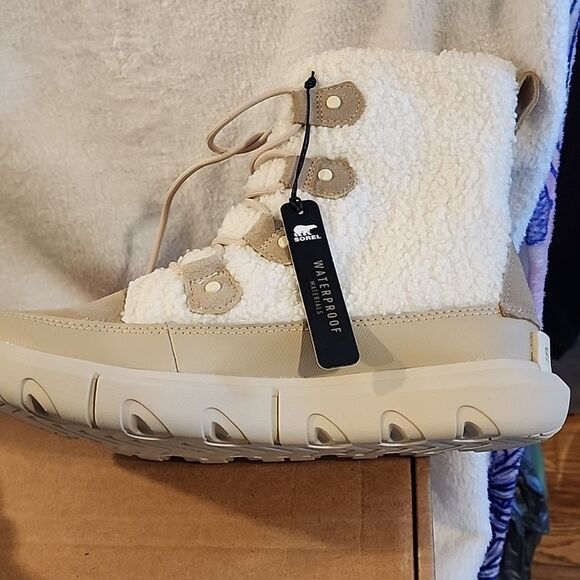 Sorel explorer waterproof NWT Size 9.5 - Picture 5 of 7